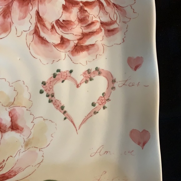 2 beautiful serving plates love a more flowers - Picture 5 of 6